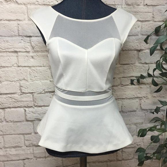 Guess White Top Size S NWT - Picture 1 of 5